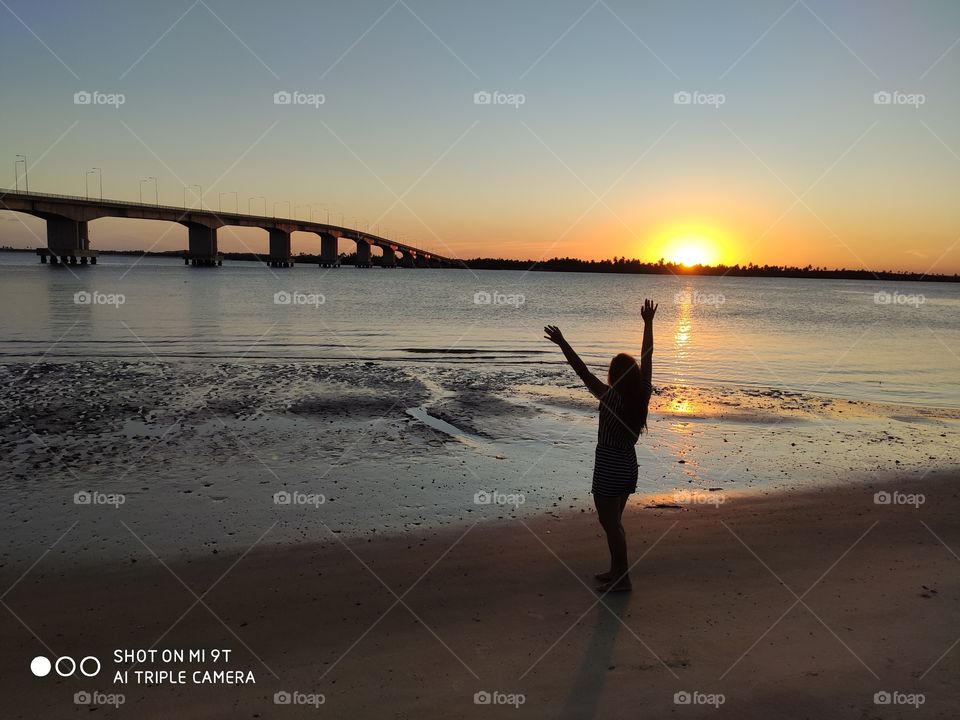 Dança ao Por Do Sol