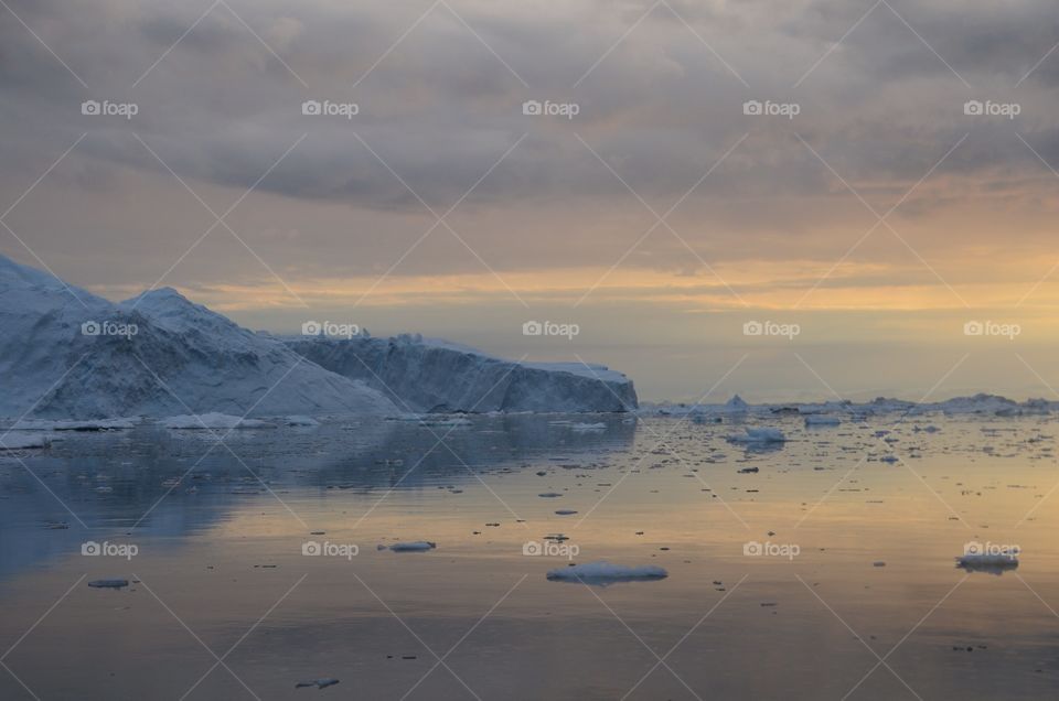 Midnight Sun Sailing Greenland