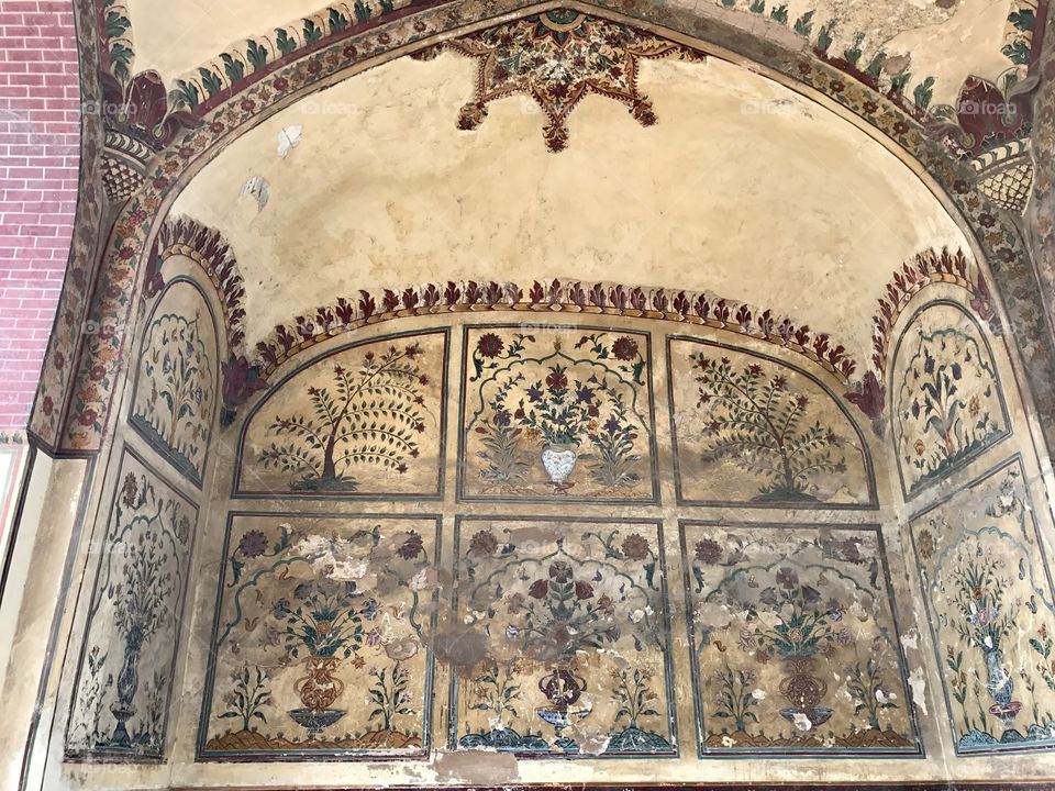 Decorative wall at Lahore Fort