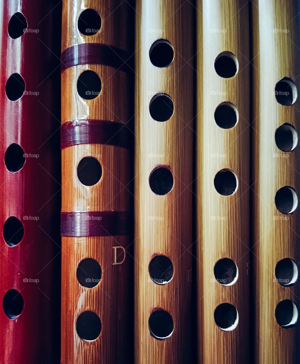 multiverse flutes in defferent keys and colour