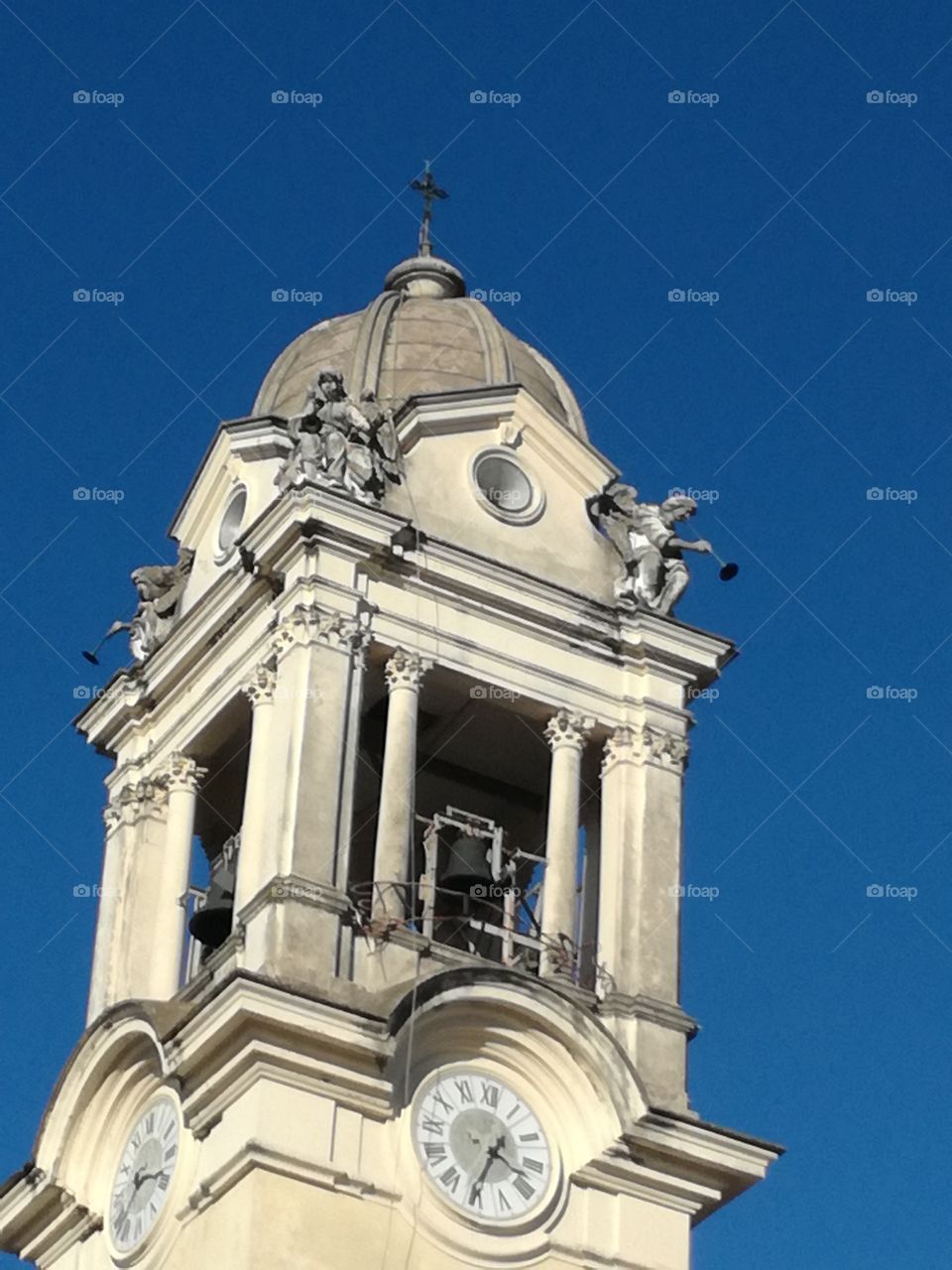 Half past three. Walking in the sun