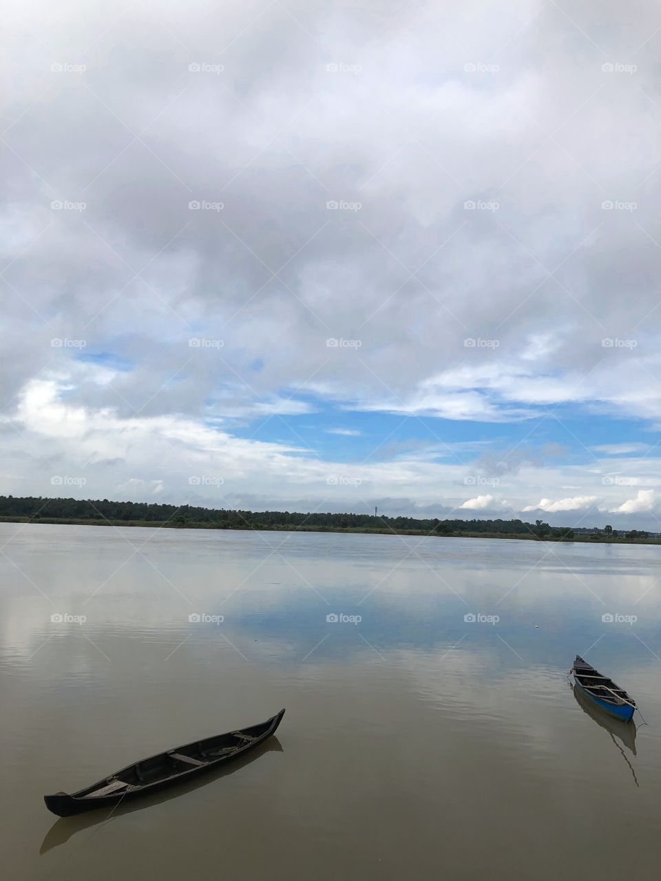 Beauty of kerala lakes under the blue sky