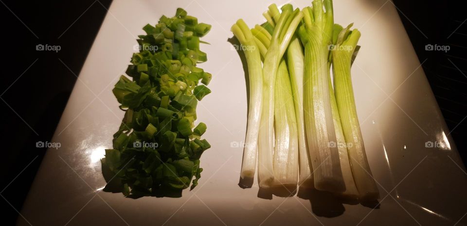 chives, an essential part of our meals, with its exquisite green color so striking and with an unmistakable aroma