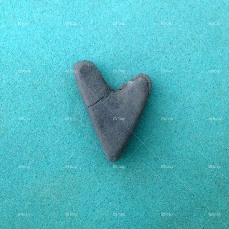broken heart broken kauguri beach stone heart by omiata