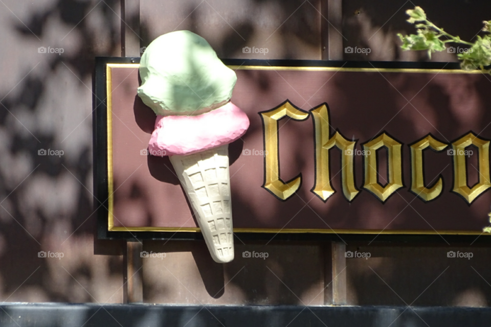 Ice cream cone signage