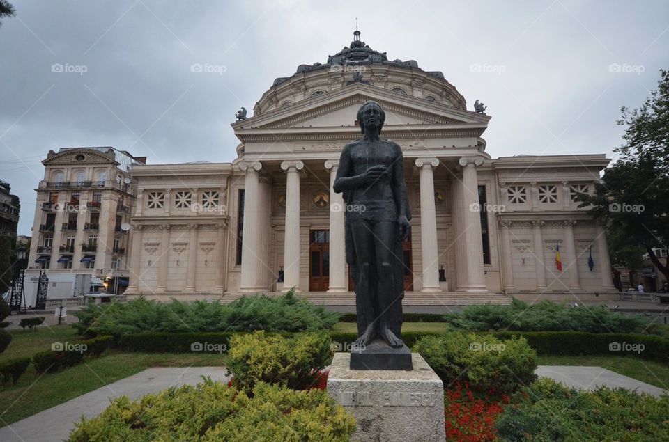 Romanian Athenaeum with Mihai Eminescu's statue, Bucharest