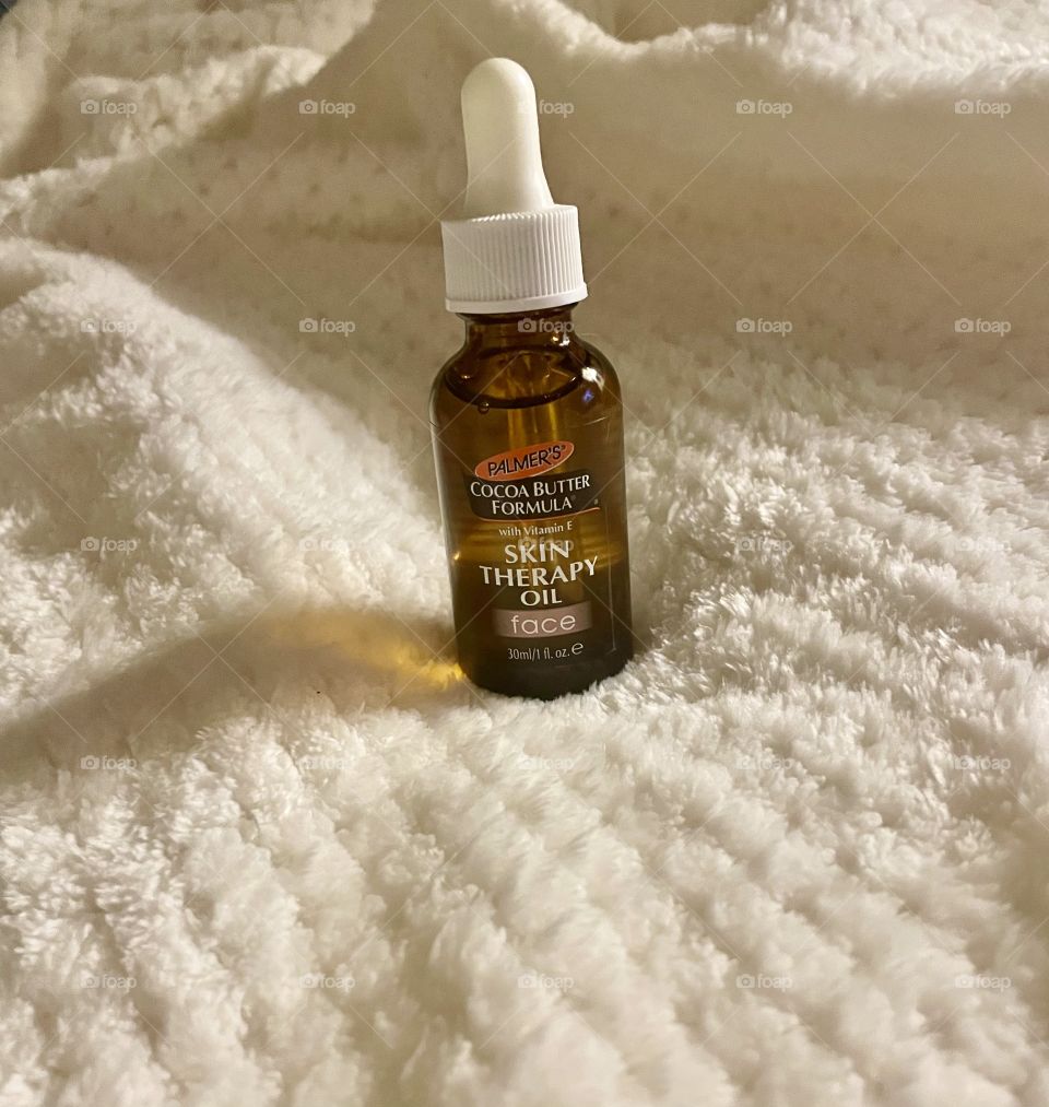 A tiny bottle with big moisturizing results 