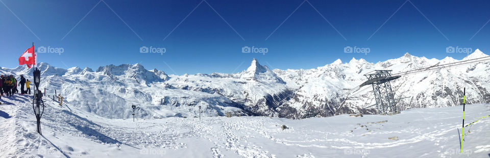 A photograph of the famous matterhornin zermatt.