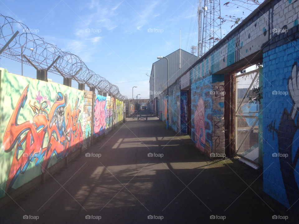 graffiti wall path alley by mrbard