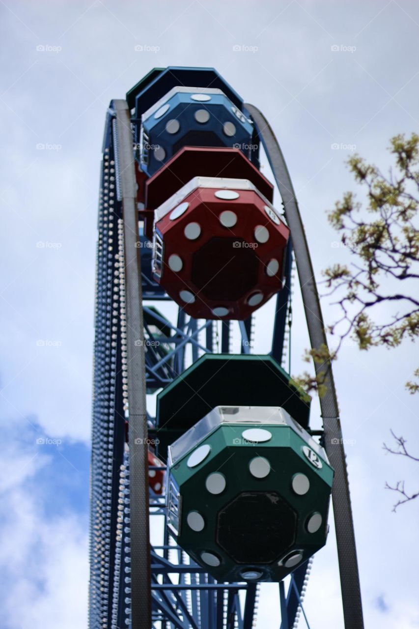 Ferris wheel from ground up