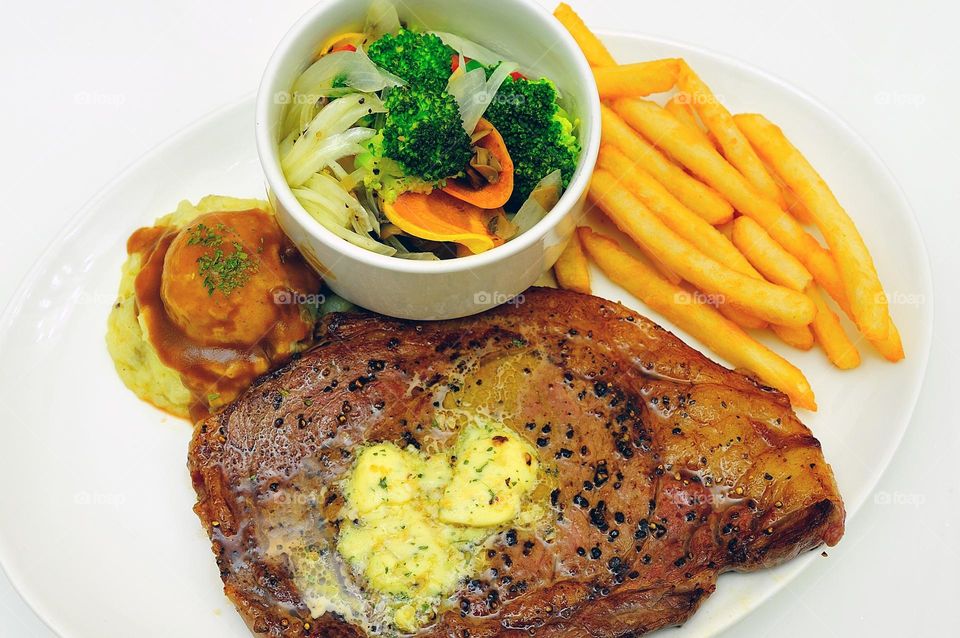 Delicious fried meat set meals