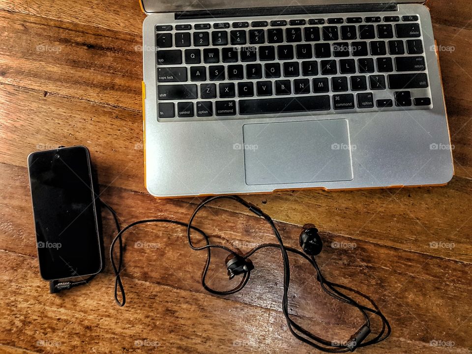 macbook air ipod touch