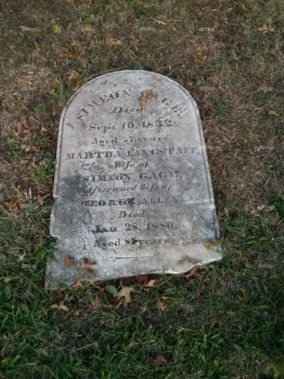 Piscatawaytown Burial ground fallen tombstone