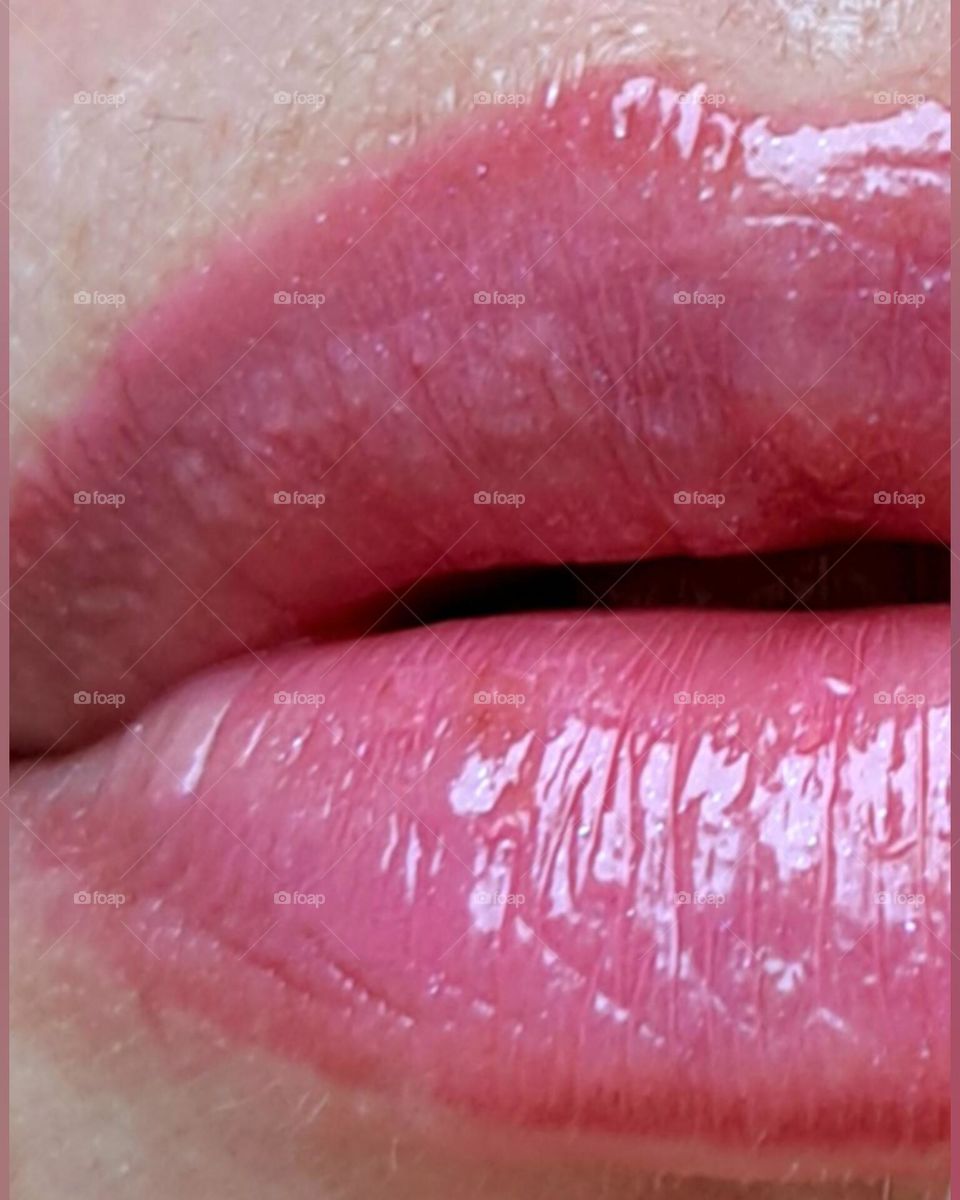 lips macro