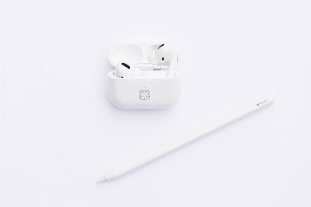 Apple Pencil and AirPods