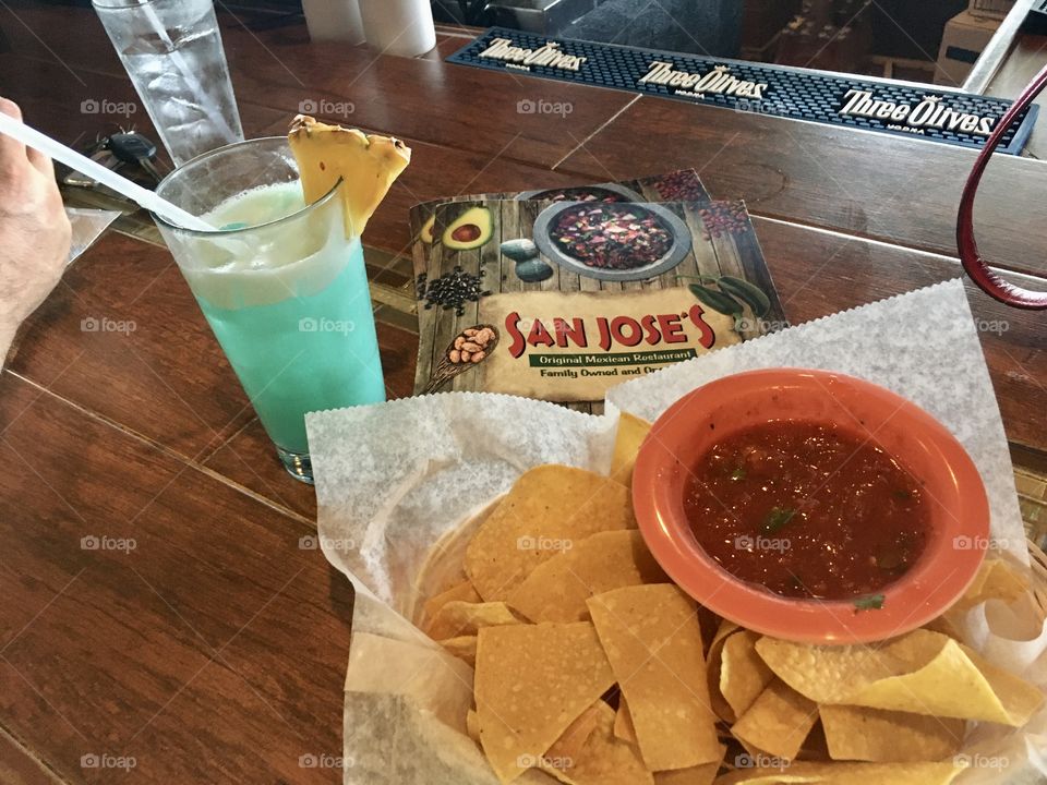 Chips and salsa 