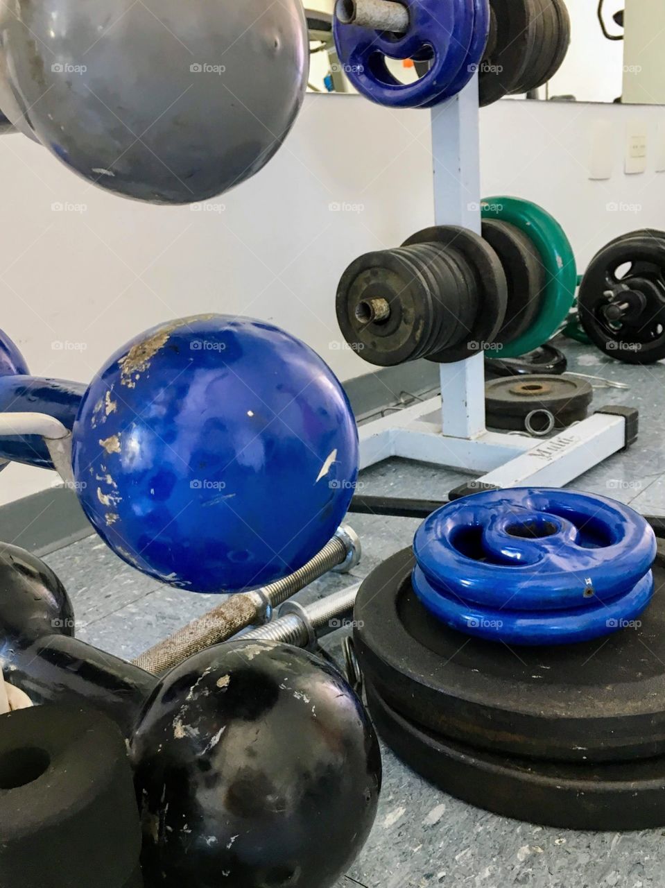 Equipment used in gyms for muscle strengthening