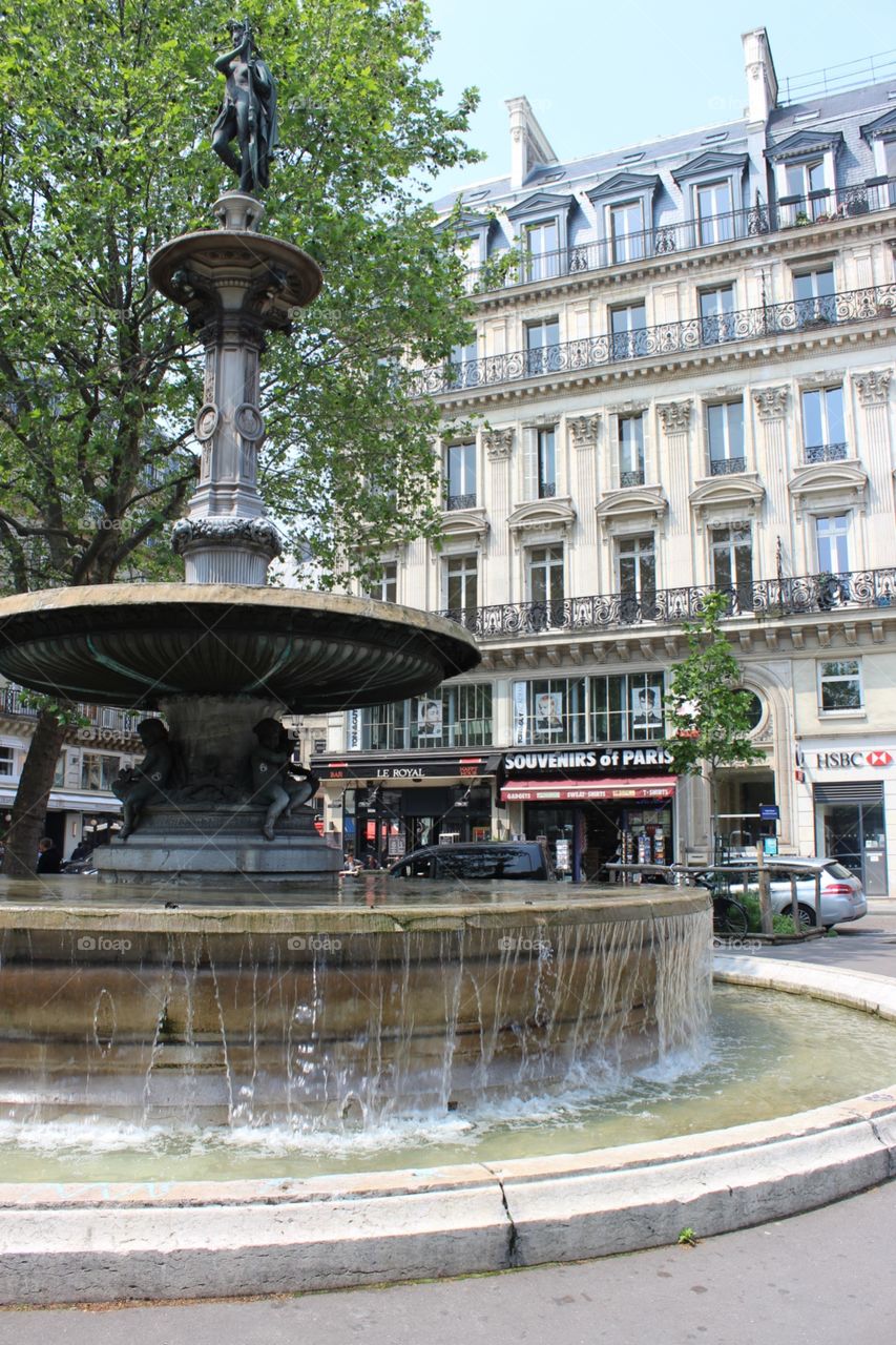Place Andre Malraux 
Paris, France 