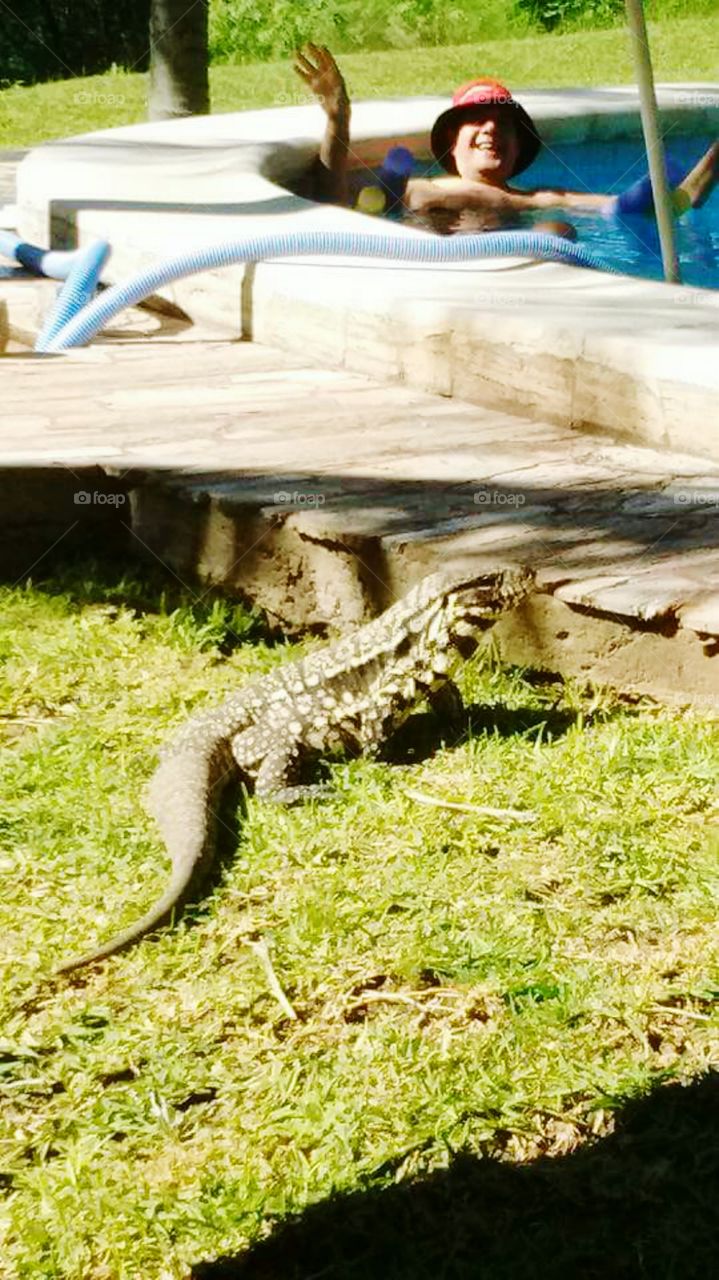 YOU GO WITH ME TO TAKE A SHOWER?