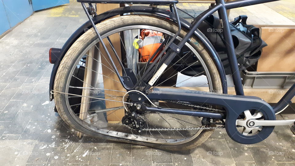 roue de vélo tordue