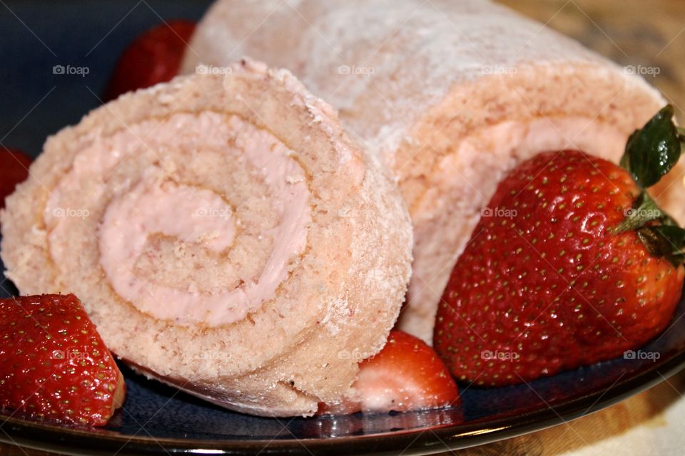 Strawberry Roll with Fresh Strawberries 2