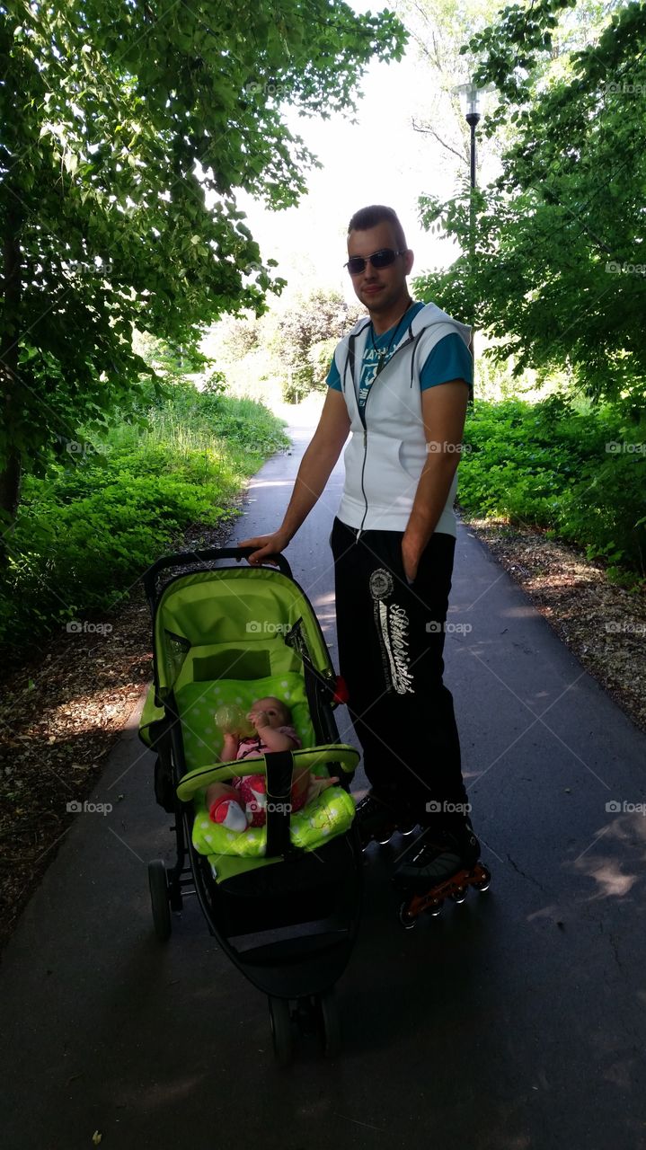 inliner fahren. mit meiner kleinen inliner fahren