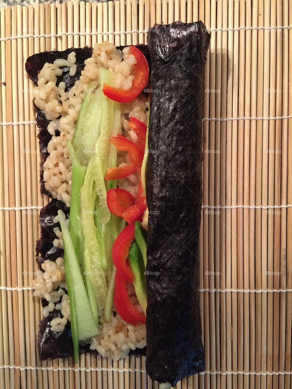 Homemade vegetarian sushi preparation 