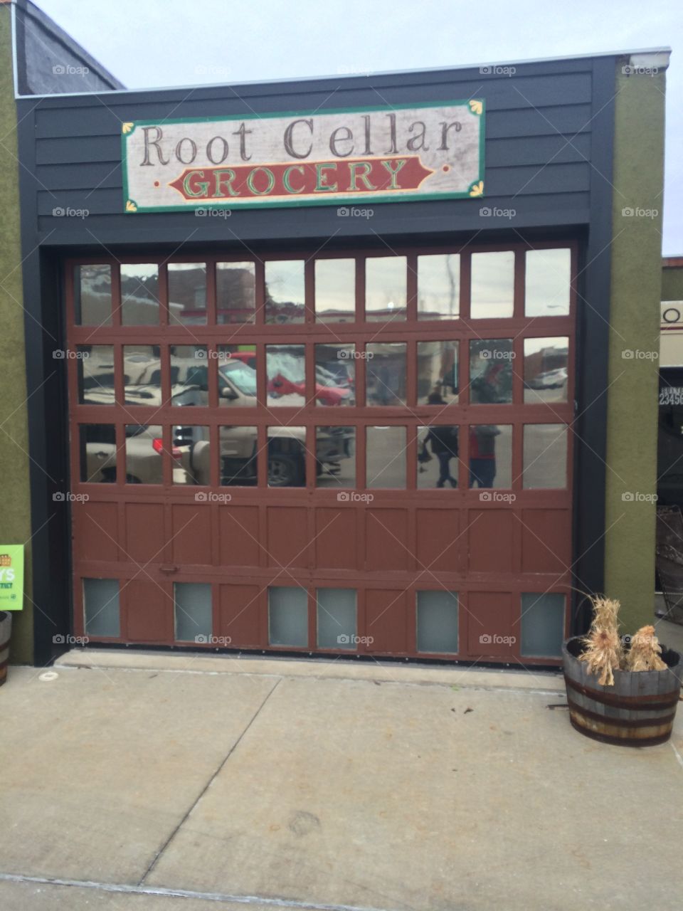 Root Cellar
Door
Building
Window
Garage