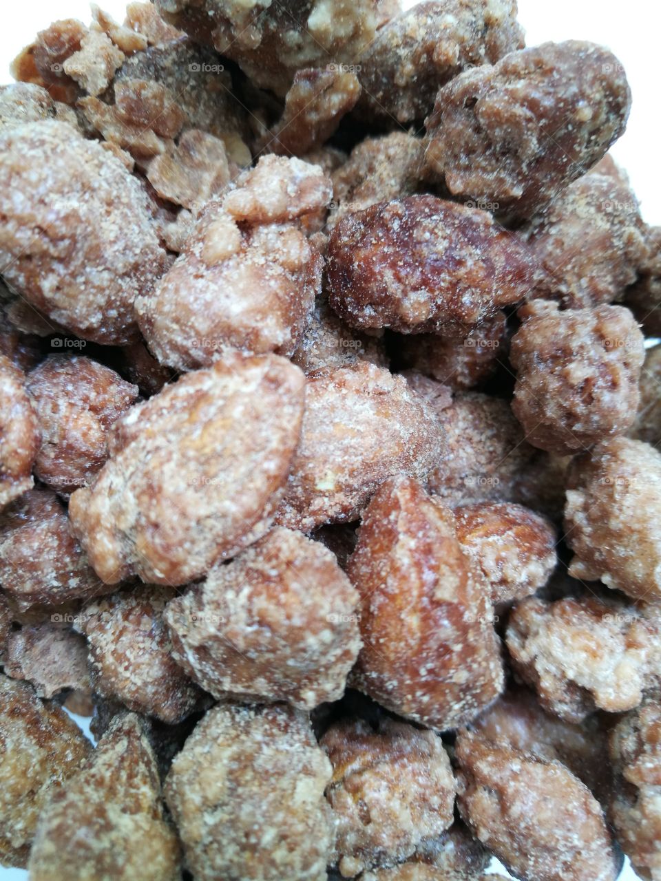 Closeup of cinnamon roasted almonds.