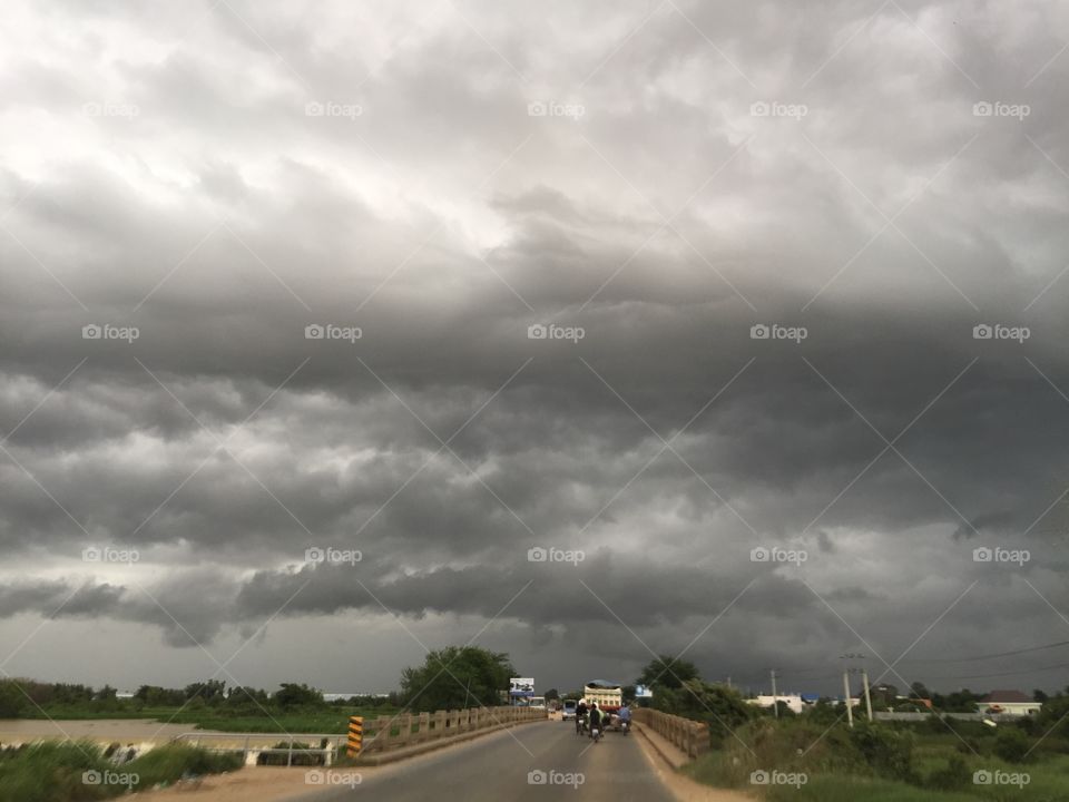 Cloud before rainstorms 