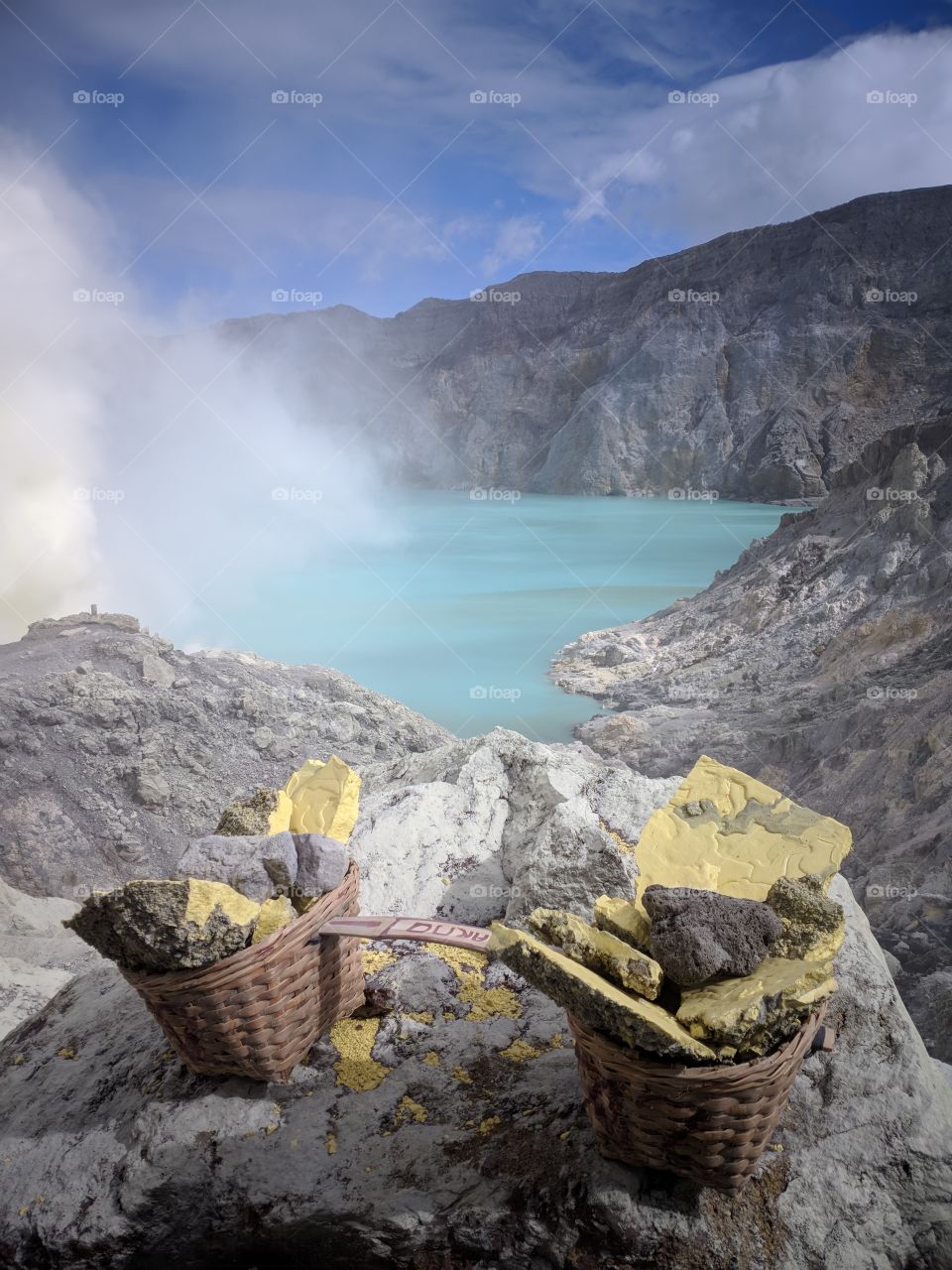 ijen crater