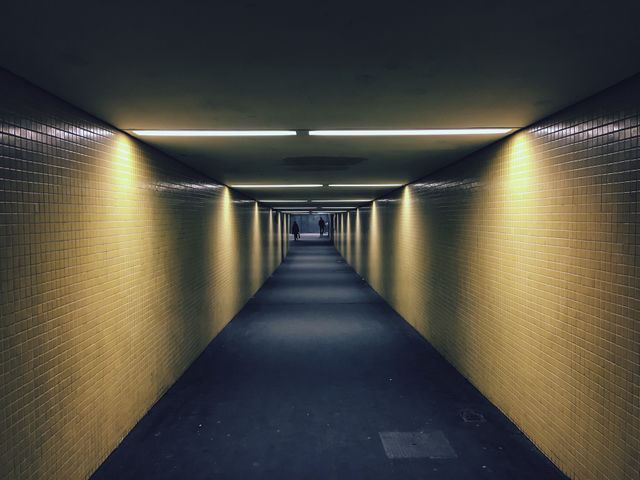 Ubahn symmetry