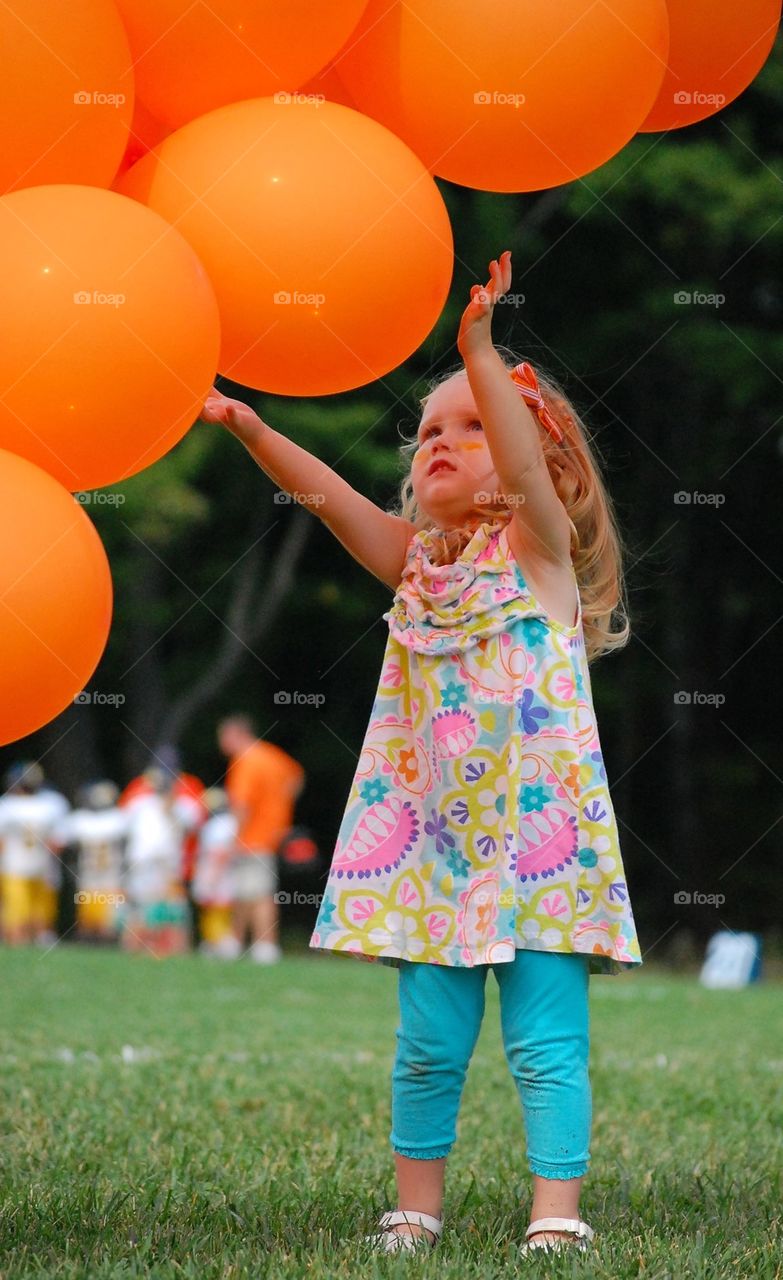 Reach for balloons