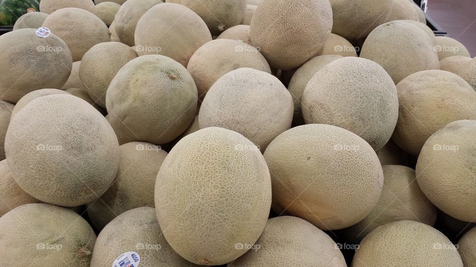 Cantaloupes