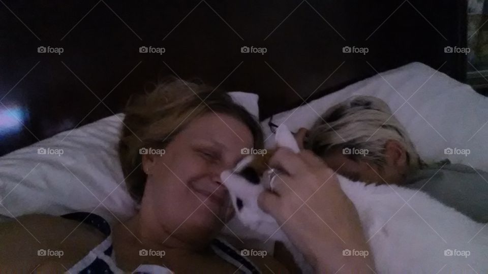 Kitty Kisses at Night