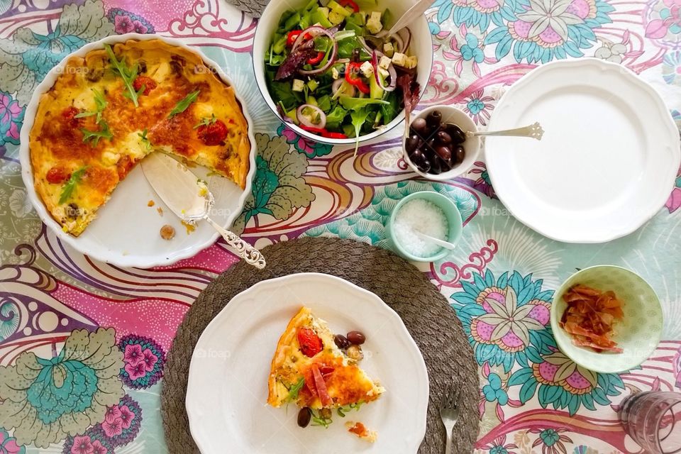 Pie with salad