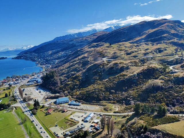 Helicopter scenic tour, Queenstown, New Zealand