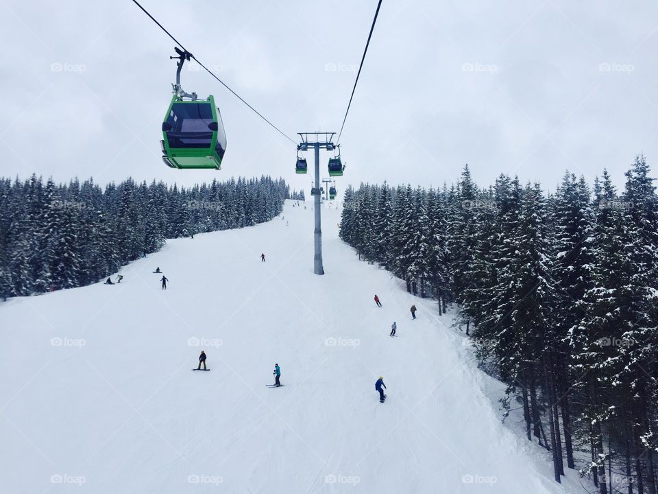 People skiing 