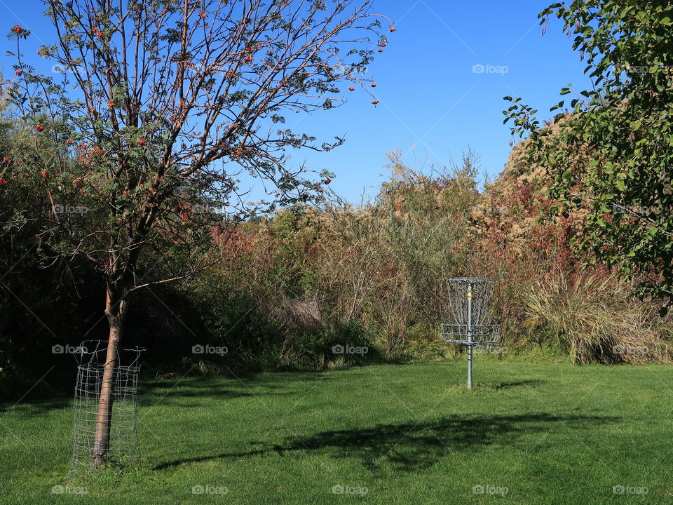 Frisbee Golf Course at Rimrock Park in Prineville in Central Oregon on a sunny fall day. 