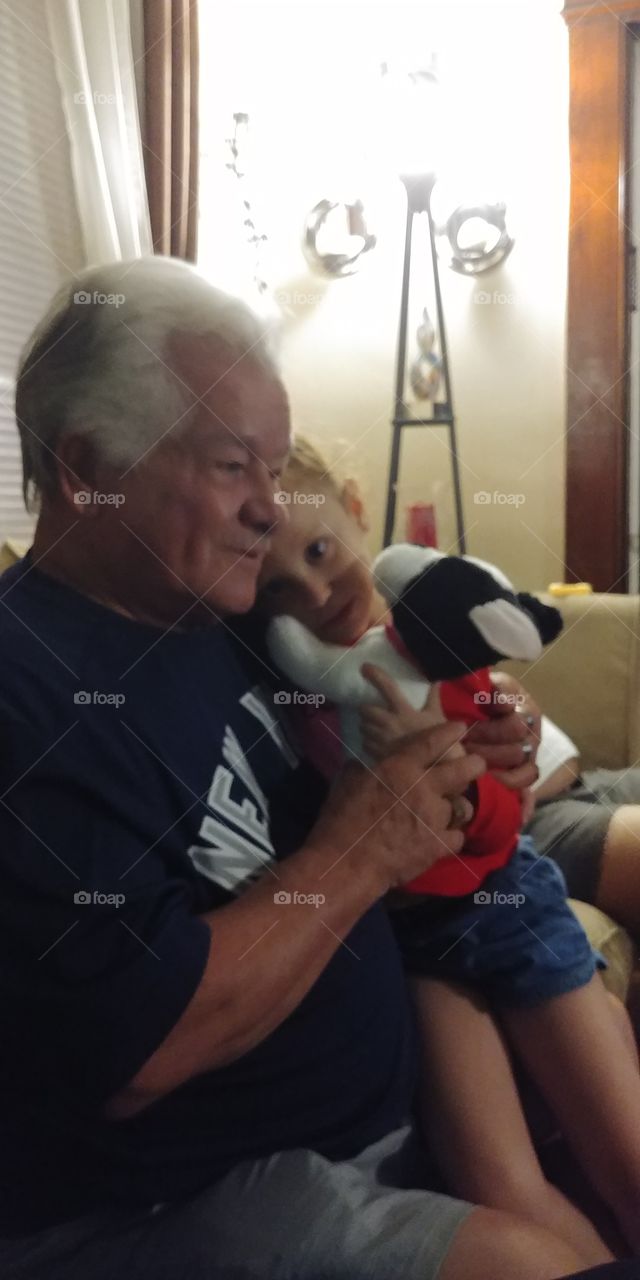 An emotional moment when my father receives with open arms his granddaughter a survivor from Hurricane Maria.....Island of Puerto Rico..  Umtil today people are still in need of light, water and food.❤