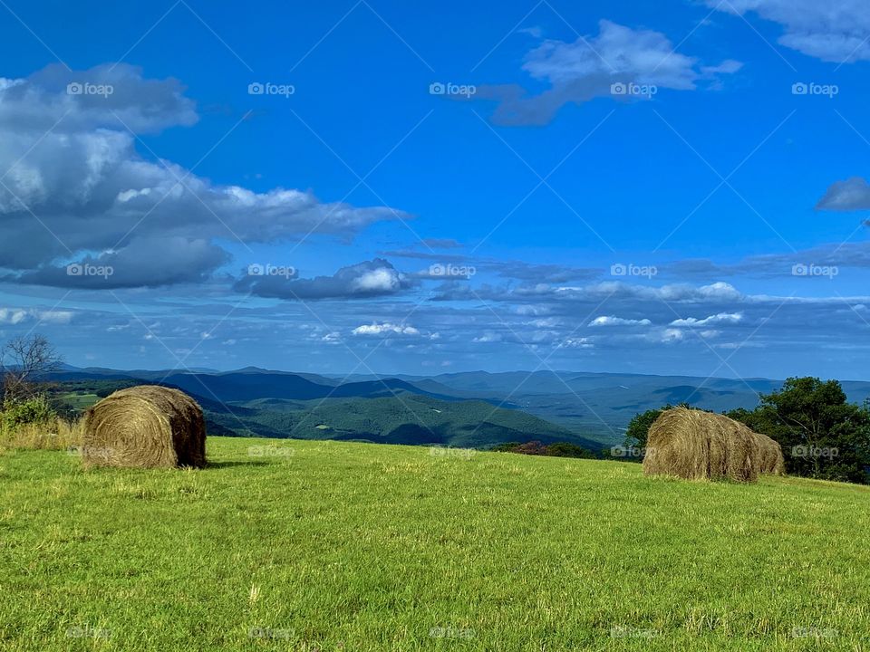 Three mountain ranges combine 