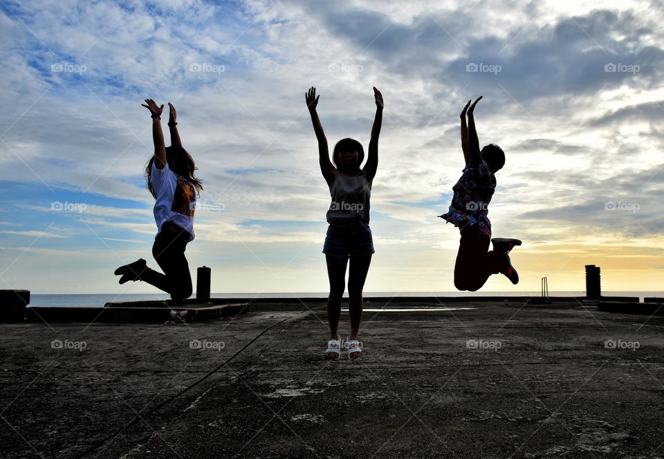 there  jumping  at the brige.