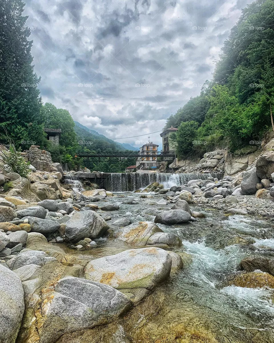Falls