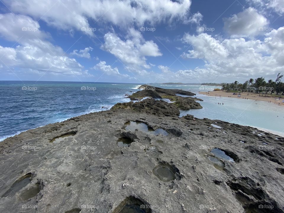 Amazing the division between the beach and the ocean