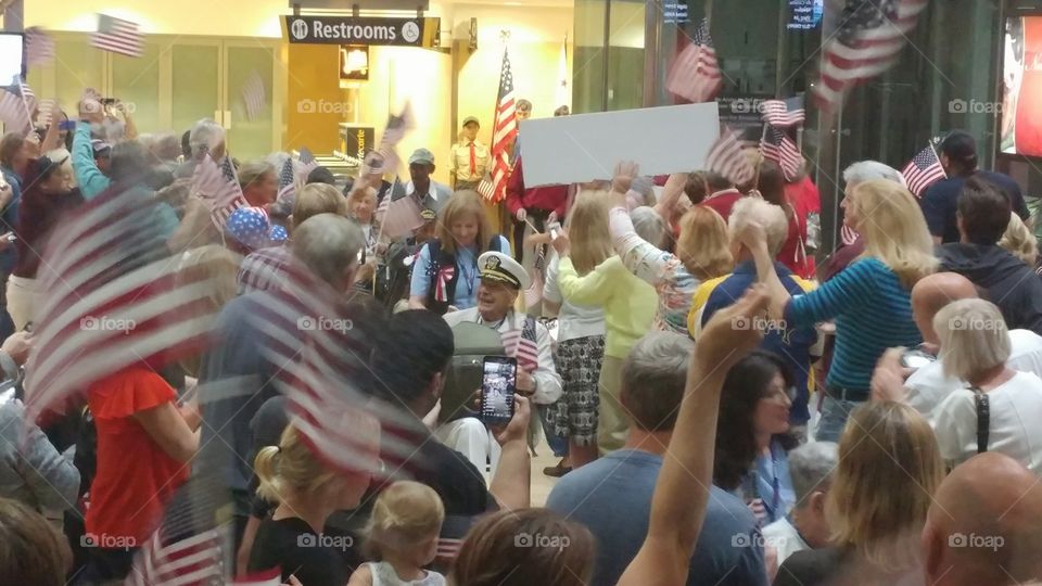 Celebrating veterans homecoming at San Diego Airport 