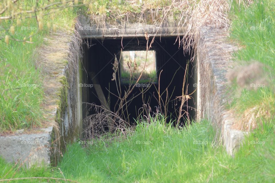 Tunnel sottopassaggio abbandonato 