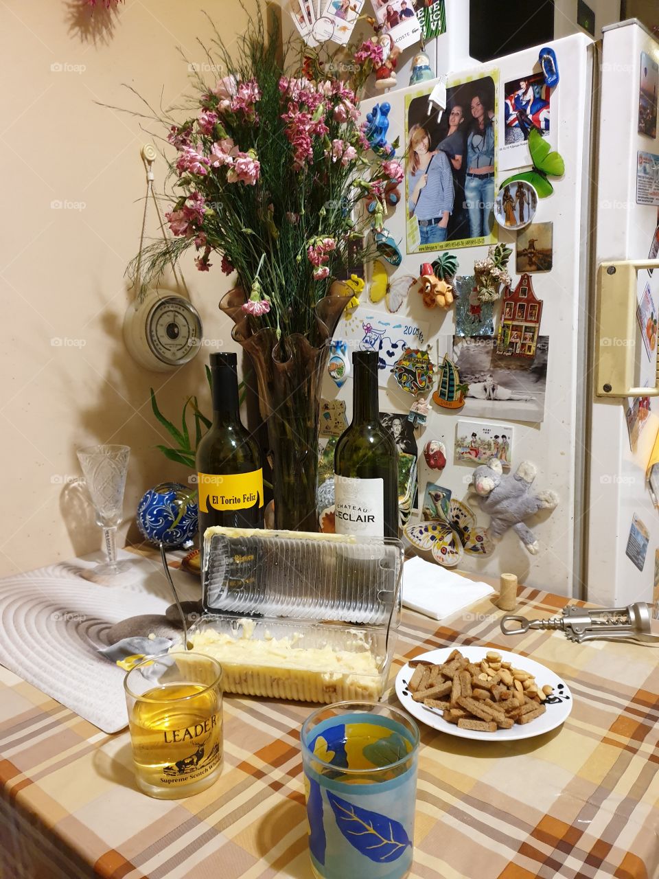 Kitchen, mess, baby, girl, girl on a stool, little girl, loneliness.