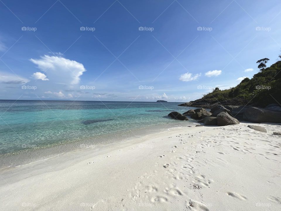 Beach with no people 