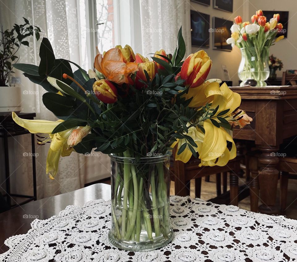 Wilted flowers in a vase