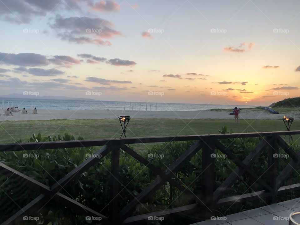 Sunset in Okinawa (Mika Iwasaki)